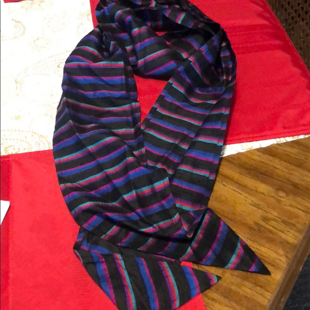Used scarf size 6x78